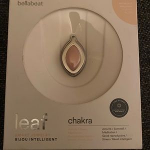 Leaf Chakra Health Tracker/Smart Jewelry Bellabeat nib